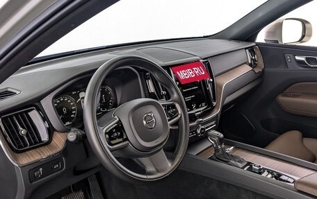 Volvo XC60 II, 2021 год, 4 645 000 рублей, 15 фотография
