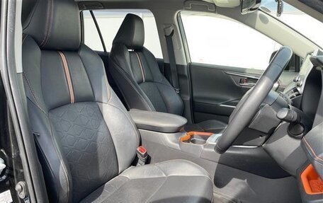 Toyota RAV4, 2022 год, 2 094 000 рублей, 8 фотография