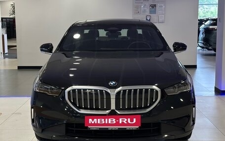 BMW 5 серия, 2023 год, 6 924 000 рублей, 3 фотография