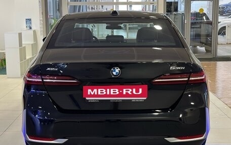 BMW 5 серия, 2023 год, 6 924 000 рублей, 4 фотография