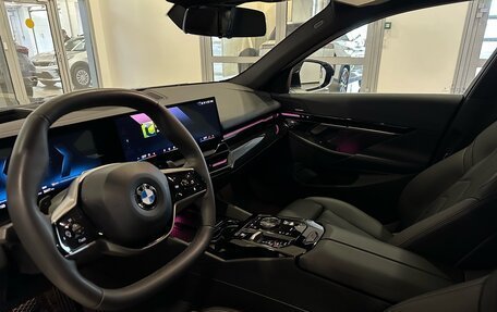 BMW 5 серия, 2023 год, 6 924 000 рублей, 14 фотография