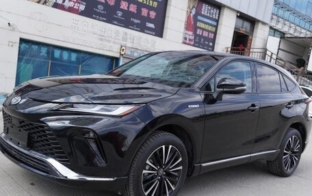 Toyota Venza, 2022 год, 3 800 000 рублей, 3 фотография
