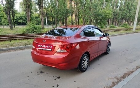 Hyundai Solaris II рестайлинг, 2011 год, 520 000 рублей, 3 фотография