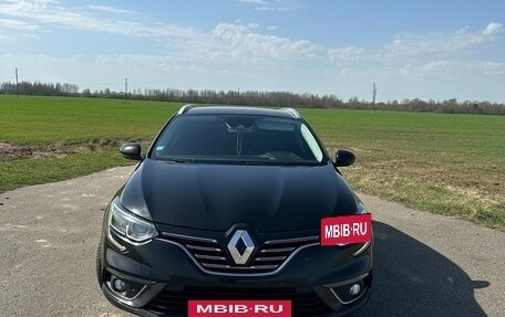 Renault Megane IV, 2018 год, 1 490 000 рублей, 4 фотография