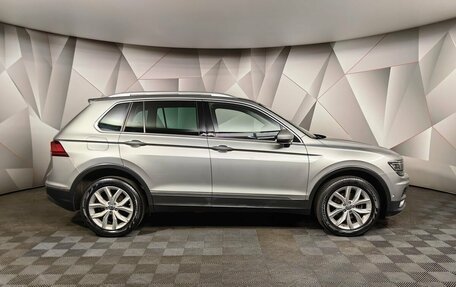 Volkswagen Tiguan II, 2017 год, 2 285 000 рублей, 6 фотография