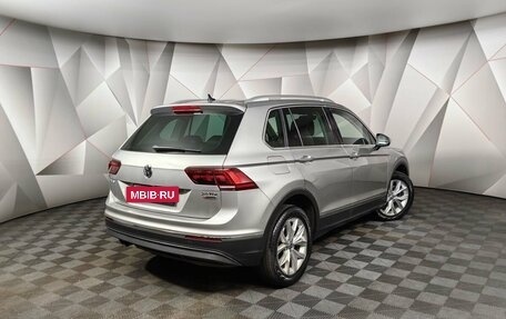 Volkswagen Tiguan II, 2017 год, 2 285 000 рублей, 2 фотография