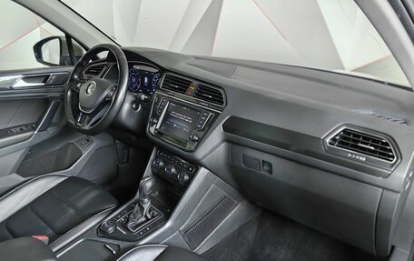 Volkswagen Tiguan II, 2017 год, 2 285 000 рублей, 9 фотография