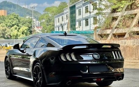 Ford Mustang VI рестайлинг, 2021 год, 2 790 000 рублей, 9 фотография