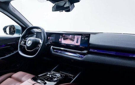 BMW 5 серия, 2024 год, 7 500 000 рублей, 9 фотография