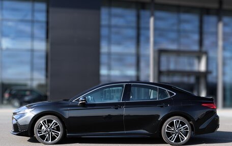 Toyota Camry, 2024 год, 3 999 000 рублей, 2 фотография