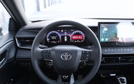 Toyota Camry, 2024 год, 3 999 000 рублей, 25 фотография