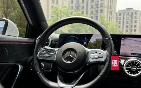 Mercedes-Benz A-Класс, 2022 год, 1 850 000 рублей, 8 фотография