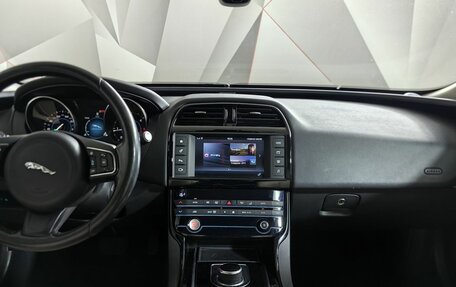Jaguar XE I рестайлинг, 2016 год, 1 955 000 рублей, 11 фотография