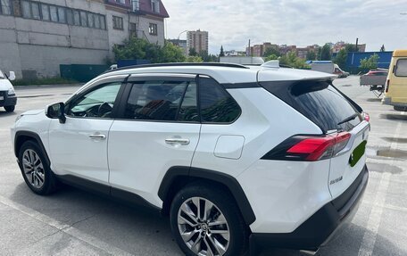Toyota RAV4, 2020 год, 3 500 000 рублей, 3 фотография