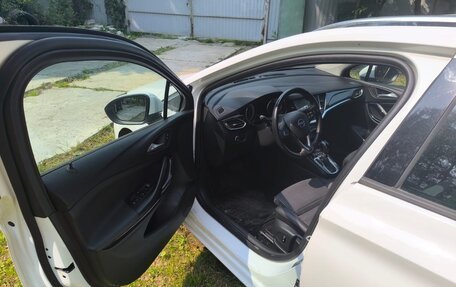 Opel Astra K, 2021 год, 1 749 000 рублей, 12 фотография