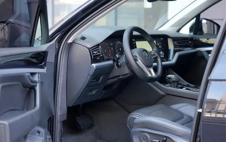 Volkswagen Touareg III, 2021 год, 3 875 000 рублей, 9 фотография