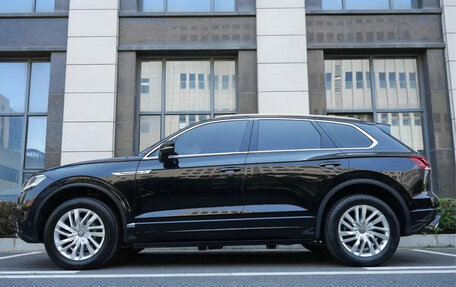 Volkswagen Touareg III, 2021 год, 3 875 000 рублей, 4 фотография
