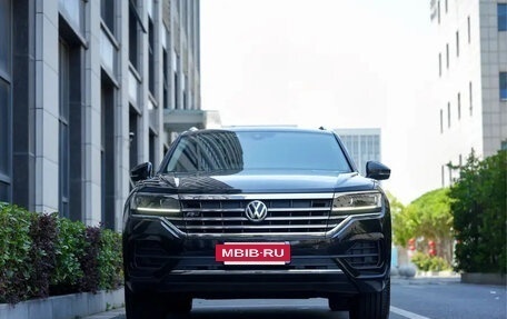 Volkswagen Touareg III, 2021 год, 3 875 000 рублей, 3 фотография
