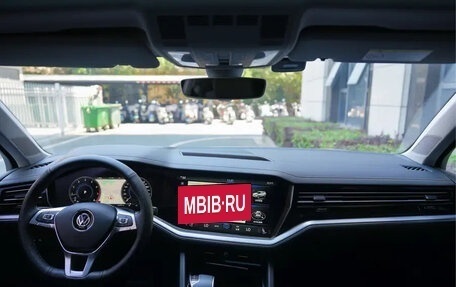 Volkswagen Touareg III, 2021 год, 3 875 000 рублей, 7 фотография