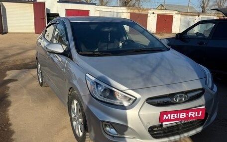 Hyundai Solaris II рестайлинг, 2014 год, 780 000 рублей, 4 фотография