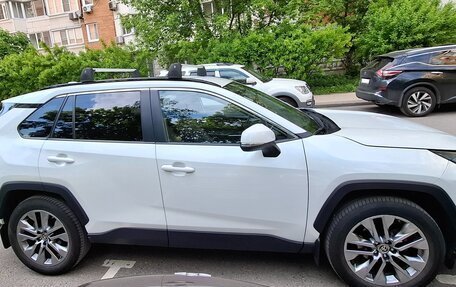 Toyota RAV4, 2020 год, 3 200 000 рублей, 6 фотография