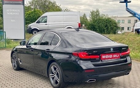 BMW 5 серия, 2022 год, 3 900 000 рублей, 3 фотография
