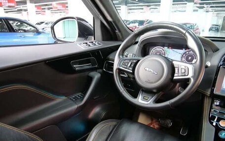 Jaguar F-Pace, 2021 год, 3 267 500 рублей, 9 фотография