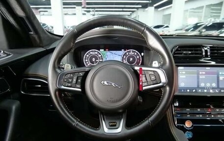 Jaguar F-Pace, 2021 год, 3 267 500 рублей, 7 фотография