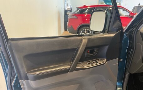 Mitsubishi Pajero III рестайлинг, 2002 год, 750 000 рублей, 13 фотография