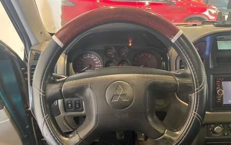 Mitsubishi Pajero III рестайлинг, 2002 год, 750 000 рублей, 11 фотография