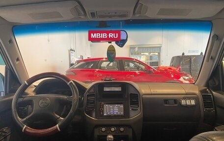 Mitsubishi Pajero III рестайлинг, 2002 год, 750 000 рублей, 9 фотография