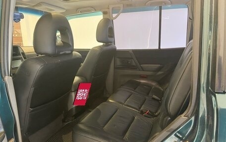 Mitsubishi Pajero III рестайлинг, 2002 год, 750 000 рублей, 23 фотография