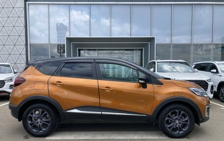 Renault Kaptur I рестайлинг, 2021 год, 1 850 000 рублей, 4 фотография