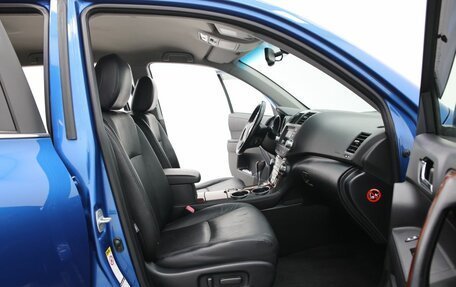 Toyota Highlander III, 2011 год, 1 730 000 рублей, 10 фотография