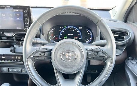 Toyota Yaris Cross, 2021 год, 1 900 444 рублей, 26 фотография