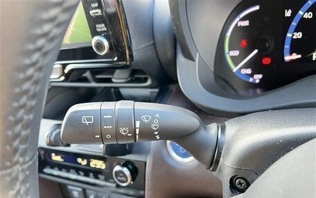 Toyota Yaris Cross, 2021 год, 1 900 444 рублей, 35 фотография