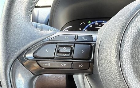 Toyota Yaris Cross, 2021 год, 1 900 444 рублей, 30 фотография