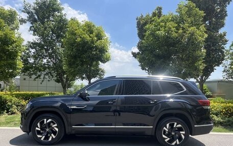 Volkswagen Teramont I, 2021 год, 3 700 000 рублей, 2 фотография