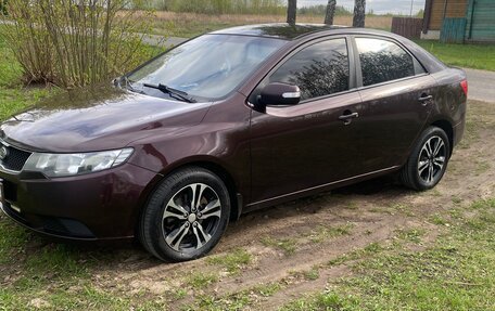 KIA Cerato III, 2010 год, 750 000 рублей, 2 фотография