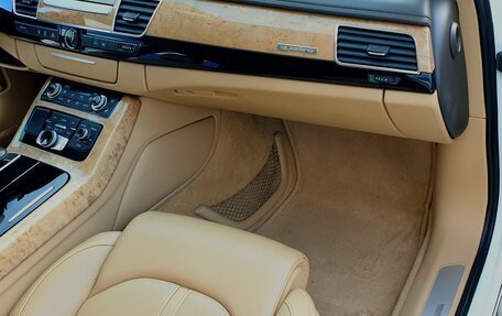 Audi A8, 2011 год, 2 550 000 рублей, 14 фотография