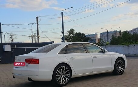 Audi A8, 2011 год, 2 550 000 рублей, 6 фотография