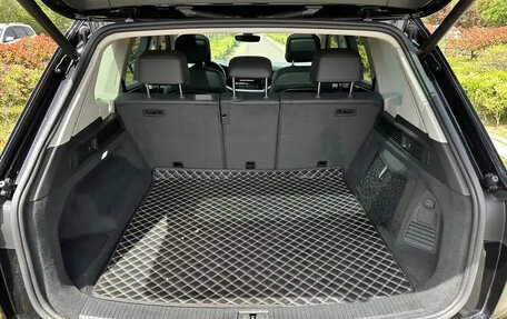 Volkswagen Touareg III, 2021 год, 3 850 000 рублей, 15 фотография