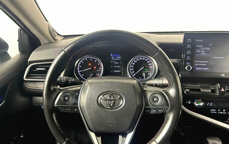Toyota Camry, 2021 год, 3 180 000 рублей, 12 фотография