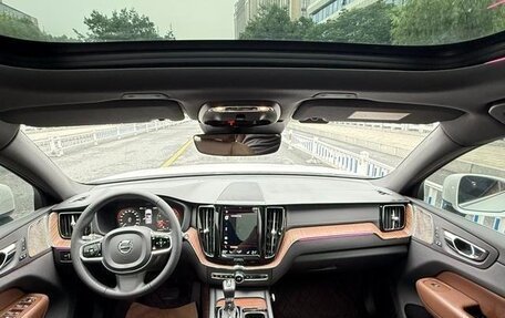 Volvo XC60 II, 2021 год, 2 850 000 рублей, 10 фотография
