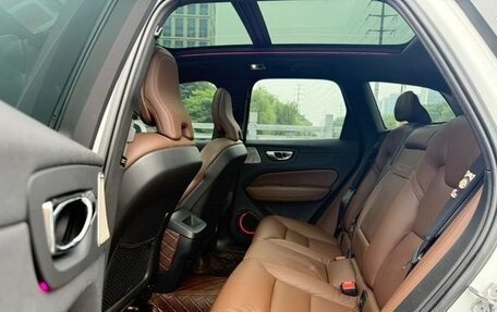 Volvo XC60 II, 2021 год, 2 850 000 рублей, 17 фотография