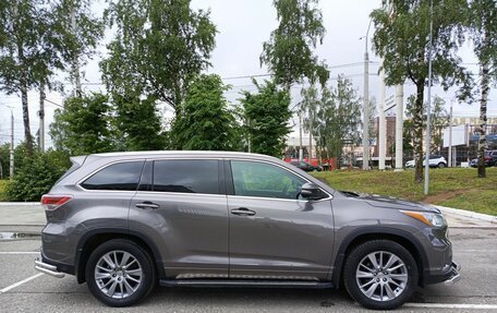 Toyota Highlander III, 2014 год, 2 736 800 рублей, 5 фотография