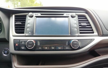 Toyota Highlander III, 2014 год, 2 736 800 рублей, 18 фотография