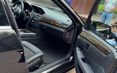 Mercedes-Benz E-Класс, 2012 год, 1 800 000 рублей, 7 фотография