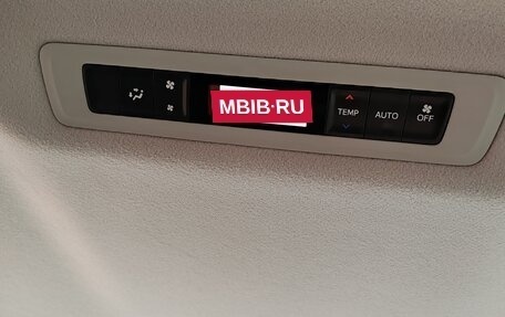 Toyota Noah III, 2014 год, 1 620 000 рублей, 6 фотография