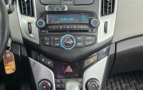 Chevrolet Cruze II, 2013 год, 870 000 рублей, 8 фотография